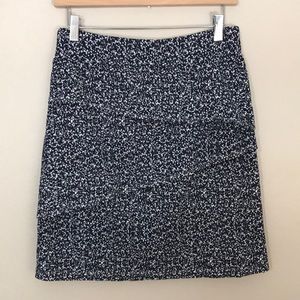 Like New J.McLaughlin Athleisure Skirt. Small